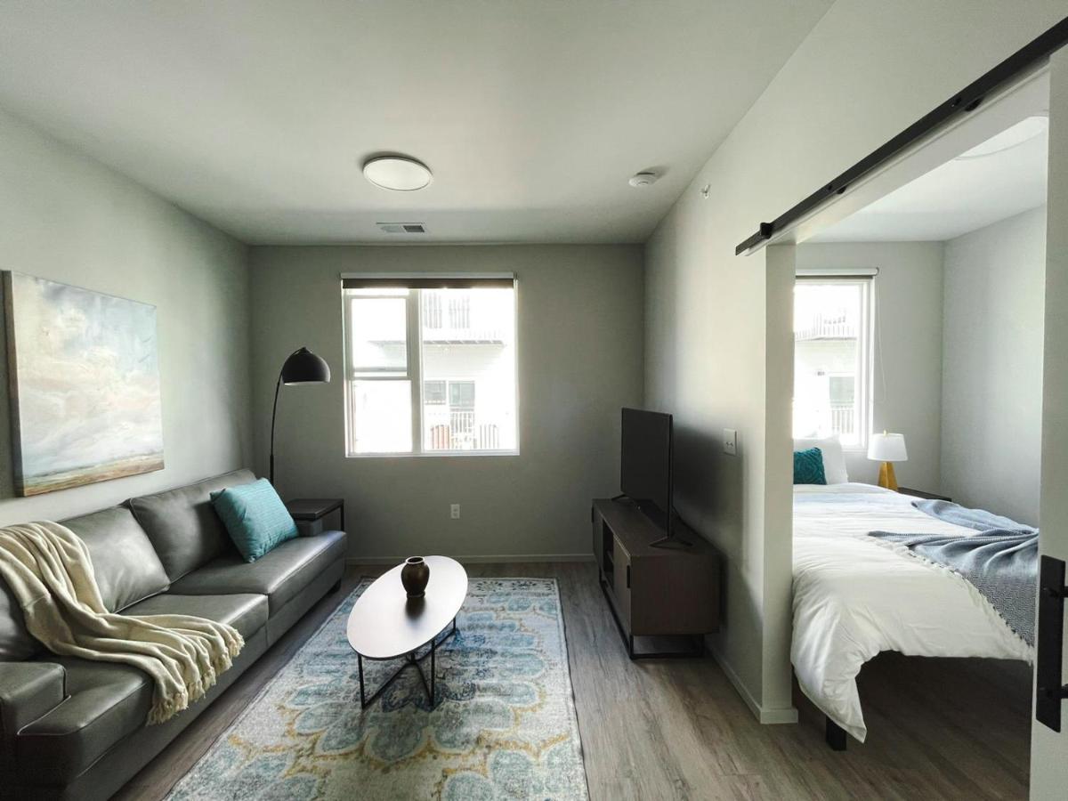 Sleepover 1Bd 1Ba Omaha Apartments ภายนอก รูปภาพ