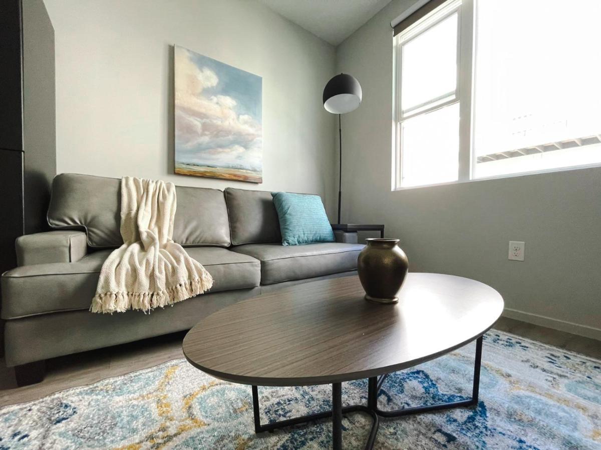 Sleepover 1Bd 1Ba Omaha Apartments ภายนอก รูปภาพ