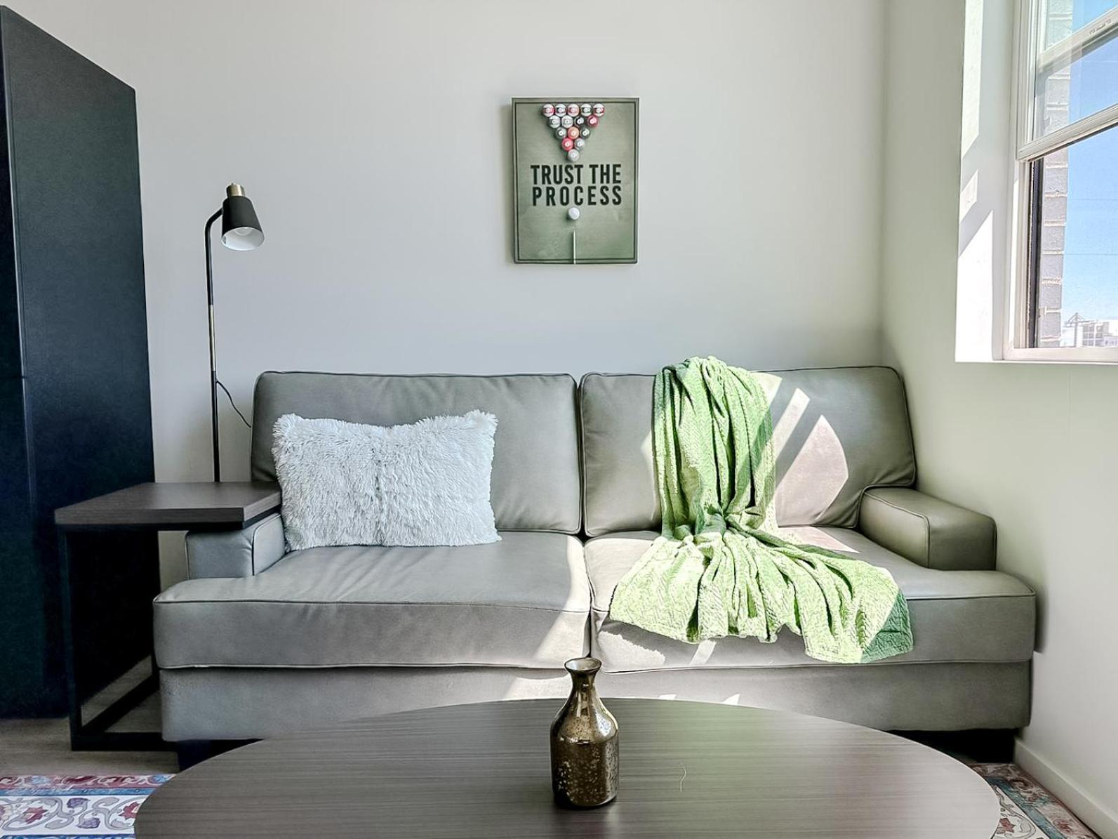 Sleepover 1Bd 1Ba Omaha Apartments ภายนอก รูปภาพ