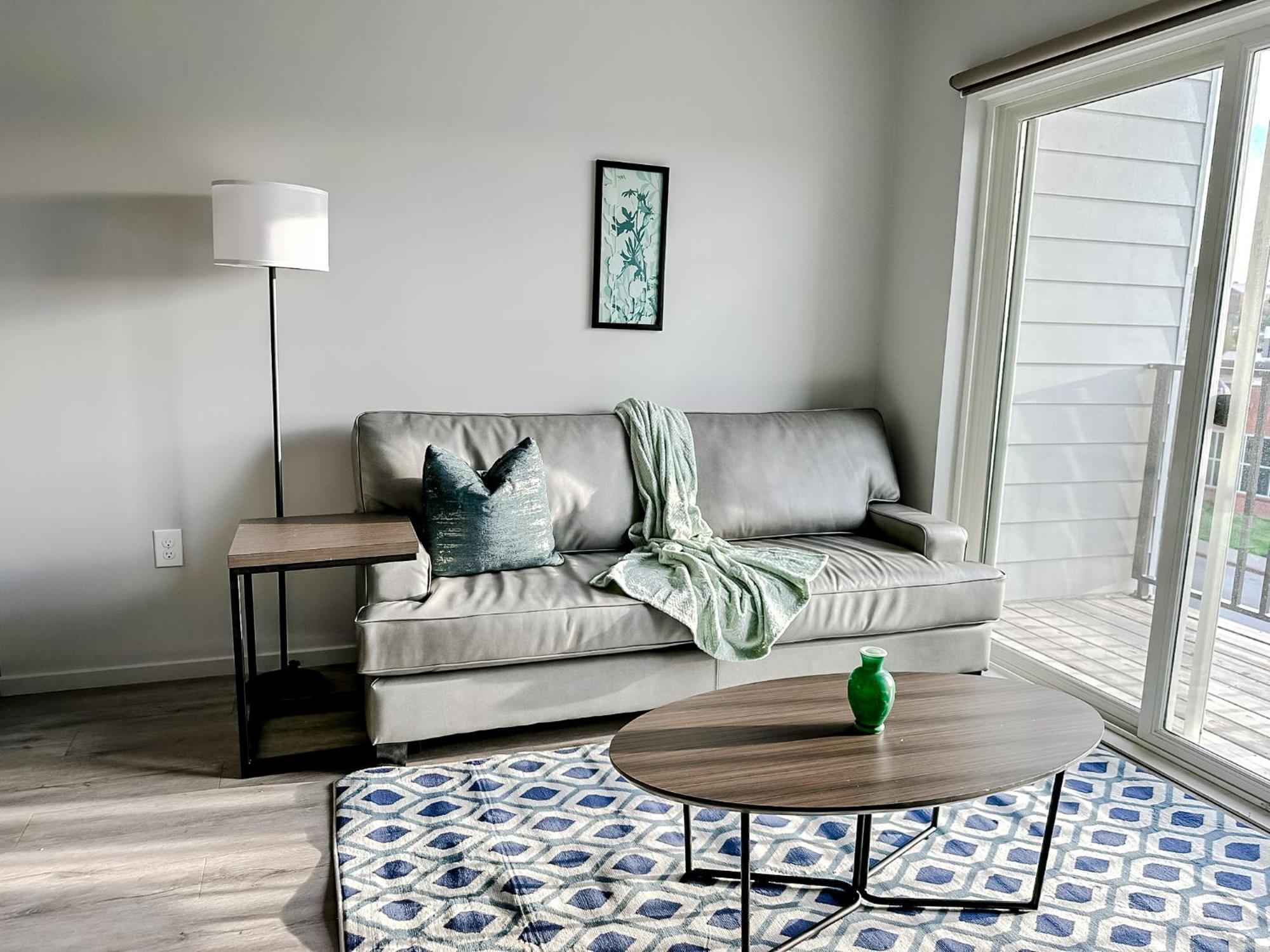 Sleepover 1Bd 1Ba Omaha Apartments ภายนอก รูปภาพ